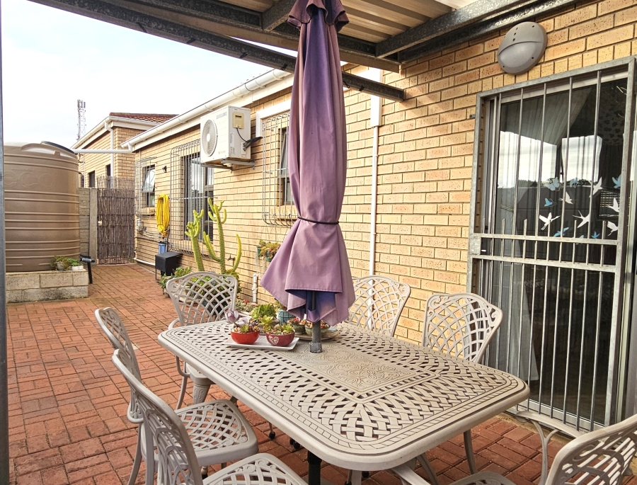 3 Bedroom Property for Sale in Jeffreys Bay Central Eastern Cape